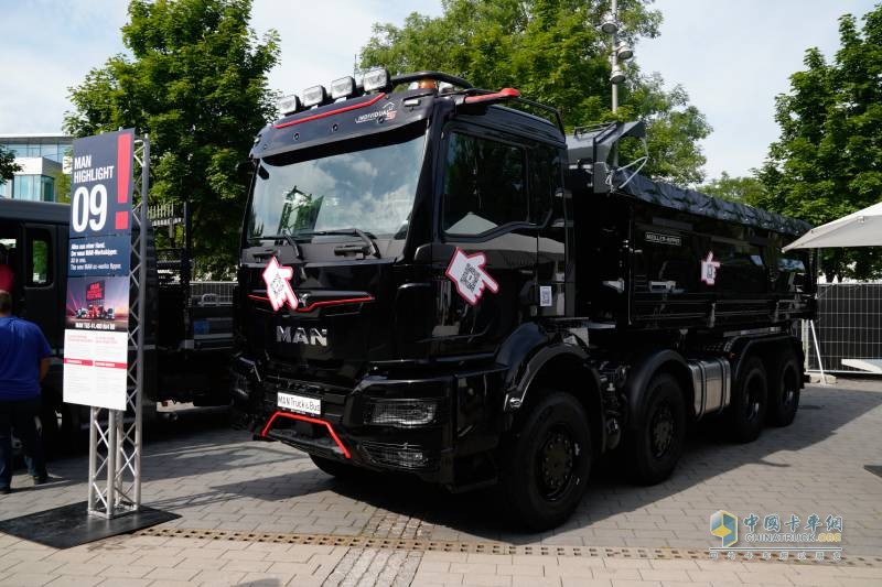 專業(yè)與定制 曼恩技術(shù)日展車給你無(wú)限可能